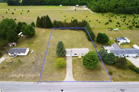 360 Estelle Rd, Gaylord, MI 49735