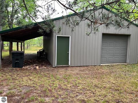 8604 Partridge Roost, Frederic, MI 49733 photo 5