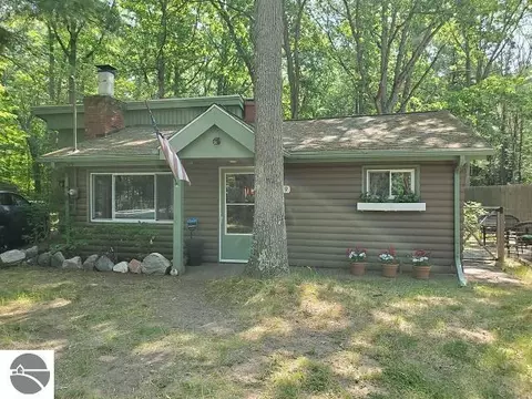 4849 Lucinda Dr, Prescott, MI 48756