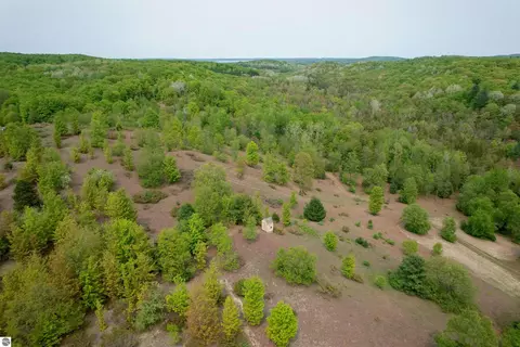 000 S Tager Rd, Traverse City, MI 49684