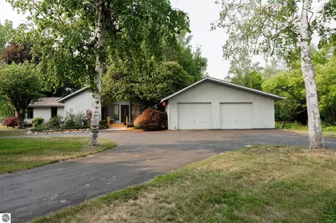 125 Mitchell Dr, Elk Rapids, MI 49629 photo 57