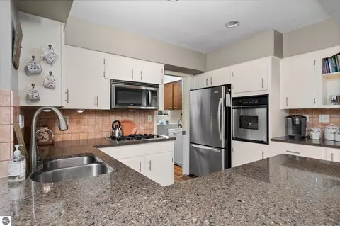 125 Mitchell Dr, Elk Rapids, MI 49629 photo 10