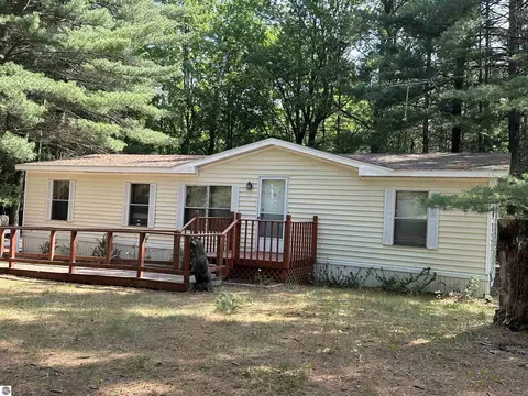 7770 N 45 12 Rd, Manton, MI 49663