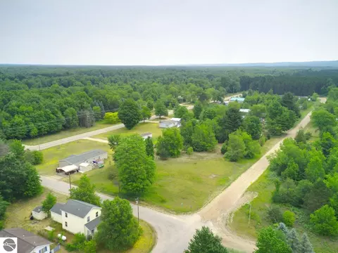 V/l Beecher, Thompsonville, MI 49683