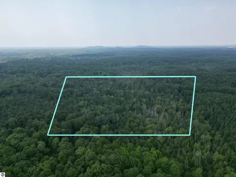 Richardson Road, Traverse City, MI 49650