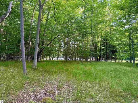 212 Beech St, Frankfort, MI 49635