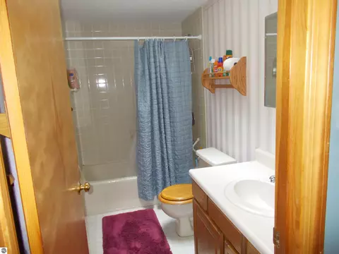 3582 Lakeside Dr, Lupton, MI 48635 photo 13