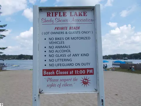 3582 Lakeside Dr, Lupton, MI 48635 photo 21