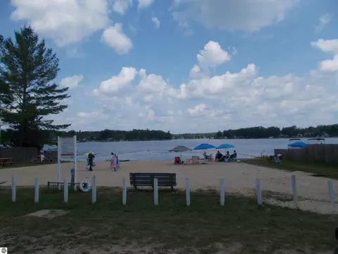 3582 Lakeside Dr, Lupton, MI 48635 photo 20