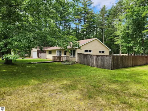 202 W Tawas Lake Rd, East Tawas, MI 48730