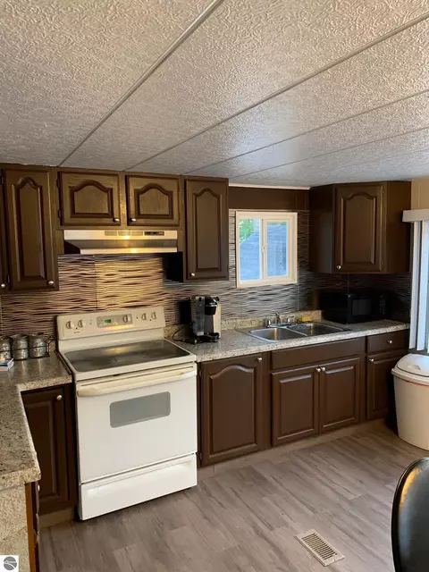 4110 Anne St, Au Gres, MI 48703 photo 3