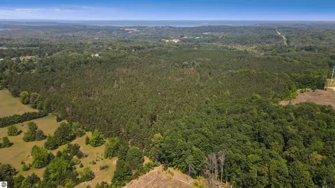 5193 5100 Samels Rd, Williamsburg, MI 49690