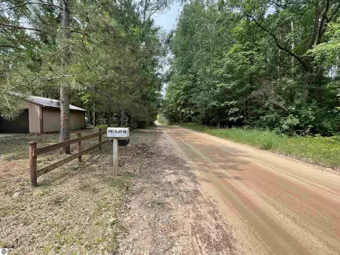 1187 Ziggy Rd, Farwell, MI 48622 photo 10