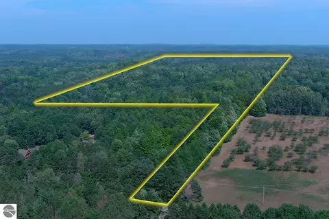 00 Z0 Indian Hill Rd, Honor, MI 49640