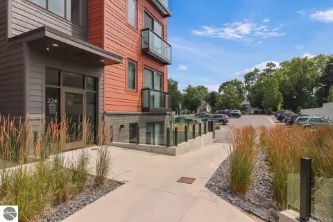 224 E State St #313, Traverse City, MI 49684