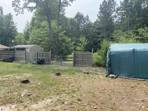 20624 E Trails End, Interlochen, MI 49643 photo 32