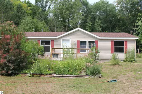 20624 E Trails End, Interlochen, MI 49643 photo 24