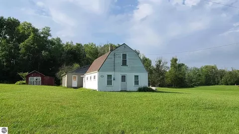625 W Procunier Rd, Mikado, MI 48745