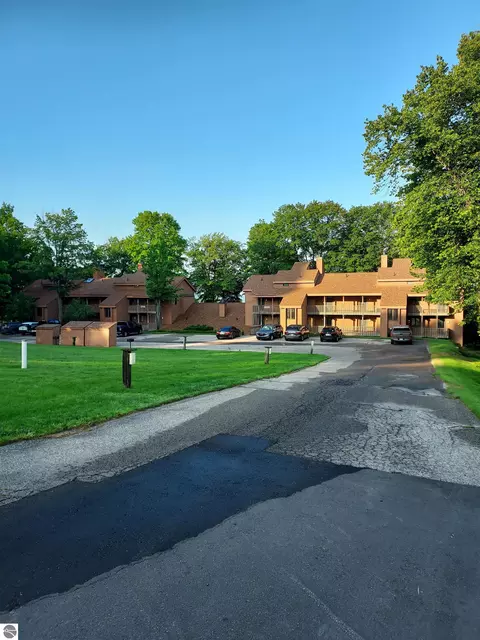 4673 N Crossover Dr #558, Bellaire, MI 49615