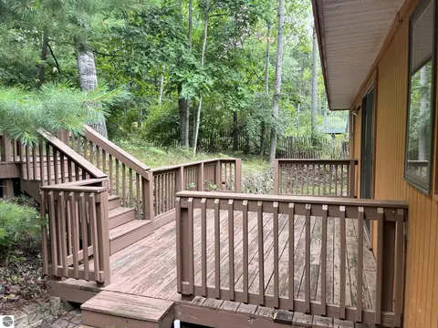 4370 Eagle Crest Dr, Williamsburg, MI 49690 photo 5