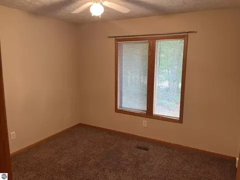 4370 Eagle Crest Dr, Williamsburg, MI 49690 photo 18