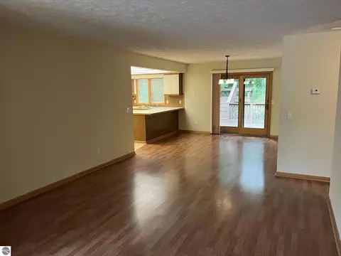 4370 Eagle Crest Dr, Williamsburg, MI 49690 photo 9