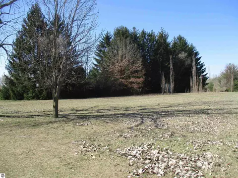 885 N 891 N Warner Rd, Sumner, MI 48889 photo 13