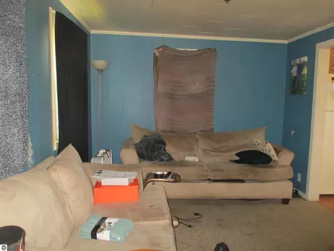 885 N 891 N Warner Rd, Sumner, MI 48889 photo 7