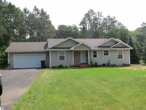2057 Morgan Run Dr #1, Interlochen, MI 49643