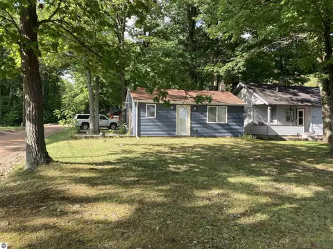 3807 Maple Ave, Lupton, MI 48635 photo 11