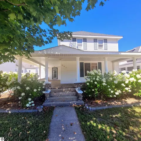 203 E State, Mancelona, MI 49659