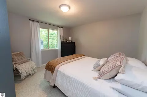 5225 King Richards Ct, Gladwin, MI 48624 photo 37