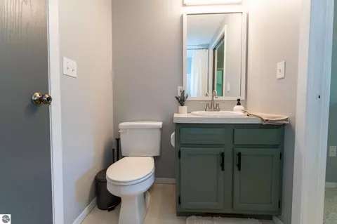 5225 King Richards Ct, Gladwin, MI 48624 photo 33
