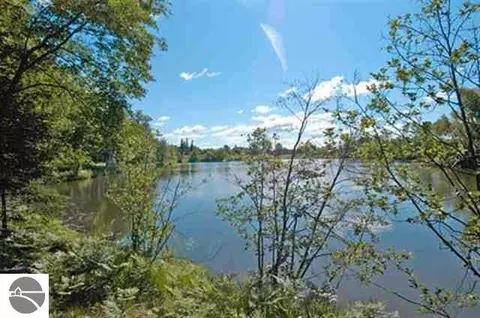 2300 Fox Run Rd, West Branch, MI 48661