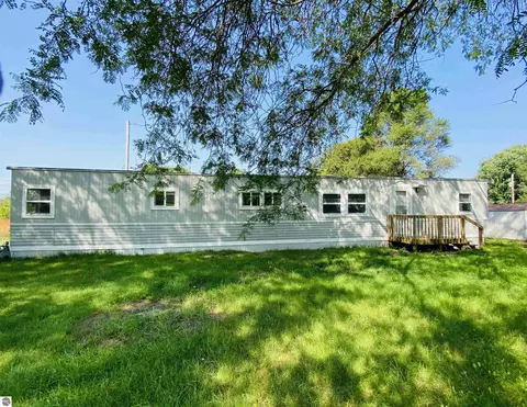 1583 Keystone Hills Dr, Traverse City, MI 49696
