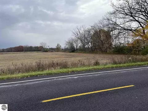 7572 E Remus Rd, Mount Pleasant, MI 48858 photo 7