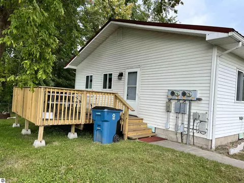 420 W Huron Rd, Au Gres, MI 48703 photo 2