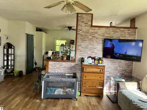 420 W Huron Rd, Au Gres, MI 48703 photo 3