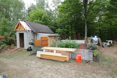 5040 Bunker Hill Rd, Central Lake, MI 49622