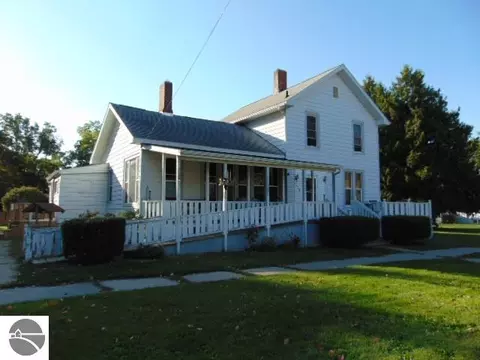 215 N N Pne, Saint Louis, MI 48880