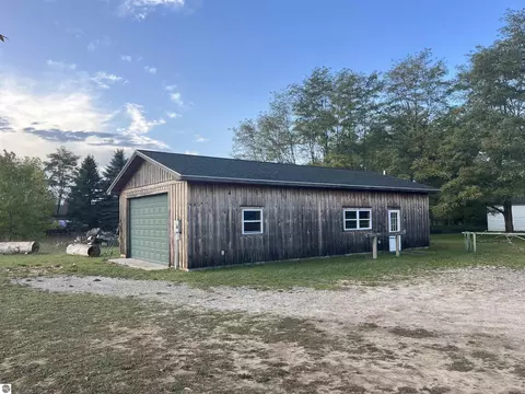 5165 W Empire Hwy, Empire, MI 49630