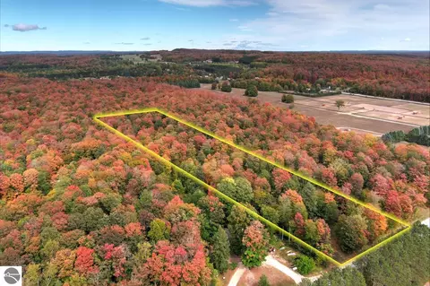 00 Z0 Homestead Rd, Beulah, MI 49617