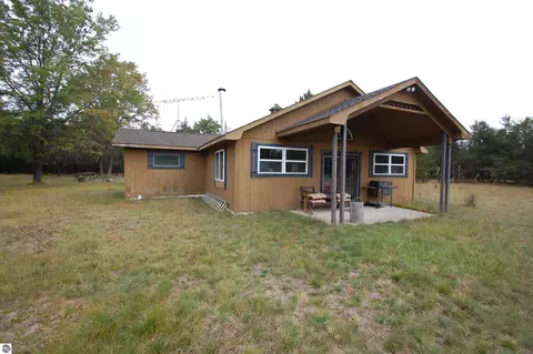3805 Roll Rd, West Branch, MI 48661