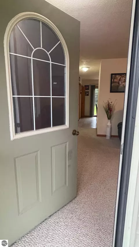 203 Laura June Dr, Leroy, MI 49655 photo 10