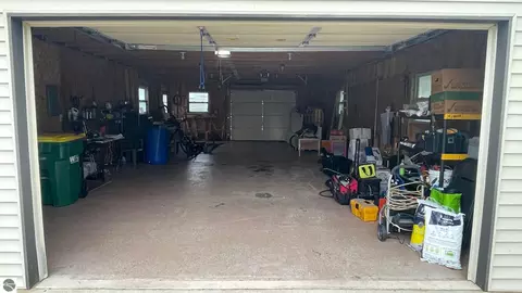 203 Laura June Dr, Leroy, MI 49655 photo 29