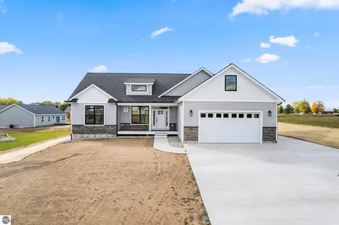 92 Stafford Dr, Traverse City, MI 49685
