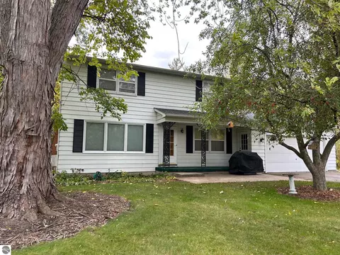 3166 S Huron Rd, Bay City, MI 48706