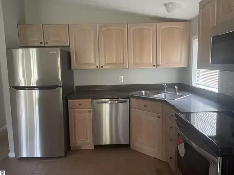 8160 Upton Dr, Shepherd, MI 48883 photo 10