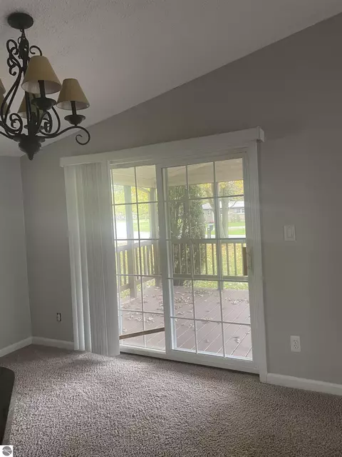8160 Upton Dr, Shepherd, MI 48883 photo 8