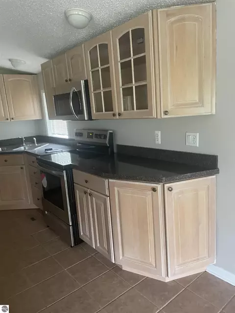 8160 Upton Dr, Shepherd, MI 48883 photo 11
